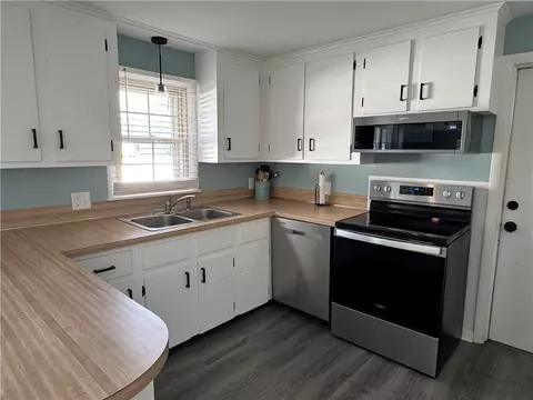 Kitchen - 110 Marigold Dr, Warwick, RI 02889 photo 2 of 5