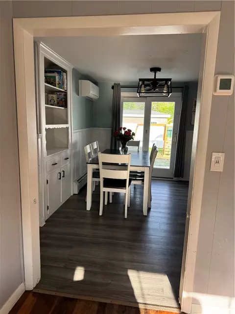 Dining - 110 Marigold Dr, Warwick, RI 02889 photo 1 of 4