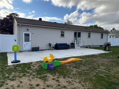 Exterior - 110 Marigold Dr, Warwick, RI 02889 photo 8 of 11