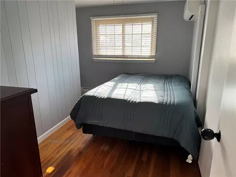 Bedroom - 110 Marigold Dr, Warwick, RI 02889 photo 5 of 5