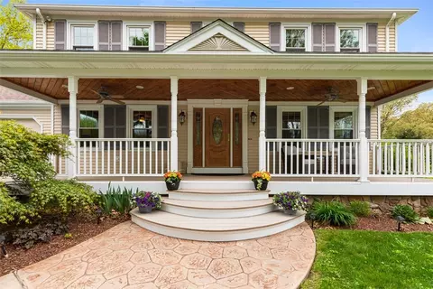7 Pheasant Run Rd, North Smithfield, RI 02896