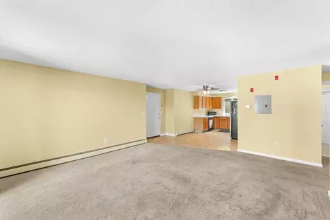 Living - 283 Privilege St #4, Woonsocket, RI 02895 photo 2 of 3