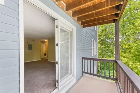 Exterior - 283 Privilege St #4, Woonsocket, RI 02895 photo 2 of 7