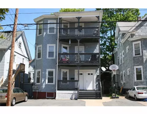 25 4th St, Attleboro, MA 02703
