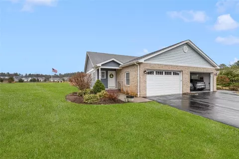 19 Bella Vista Cir, Glocester, RI 02814