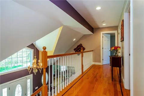 Entry Way - 41 Edies Ln, Exeter, RI 02822 photo 5 of 7