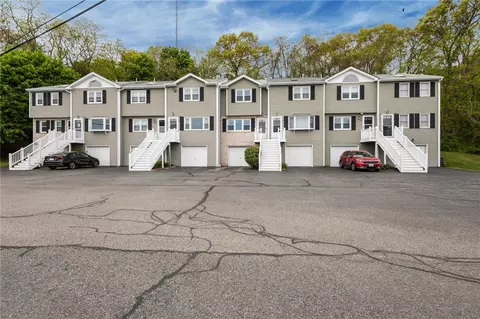 47 Morgan Ave #29, Johnston, RI 02919