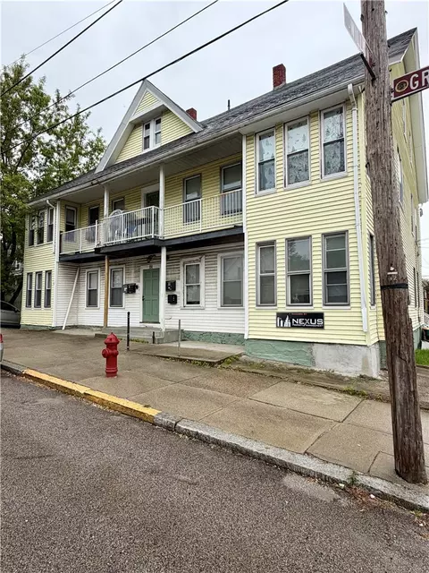 191 Grove St, Woonsocket, RI 02895