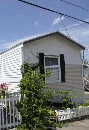 245 Manton St, Pawtucket, RI 02861