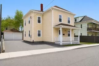 28 Roma St, Bristol, RI 02809