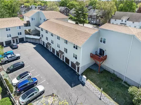 10 Burleigh St #12, Providence, RI 02904