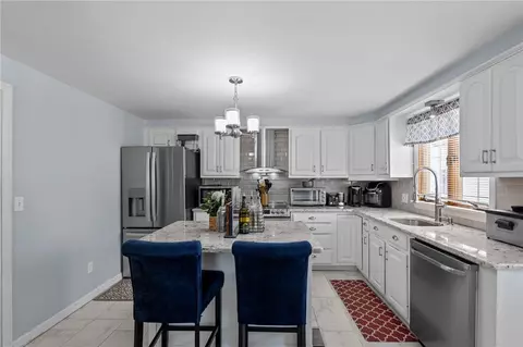 74 Youngs Ave, West Warwick, RI 02893
