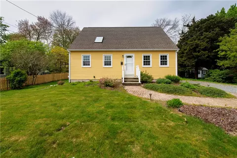 6 Englewood Ct, Warren, RI 02885