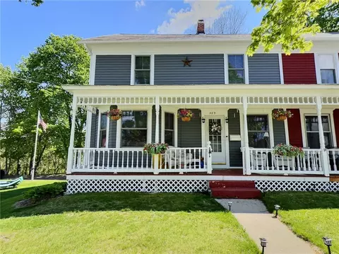 389 Sayles Ave #1, Pascoag, RI 02859