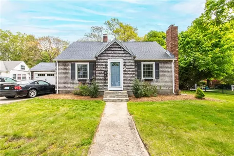 75 Knotty Oak Rd, Coventry, RI 02816
