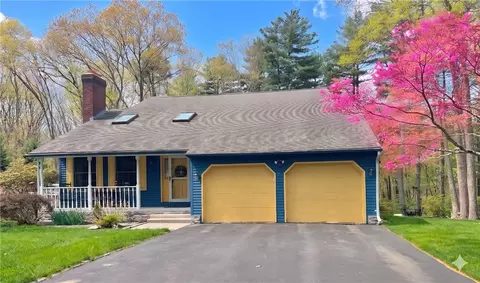 20 Follett St, North Smithfield, RI 02896