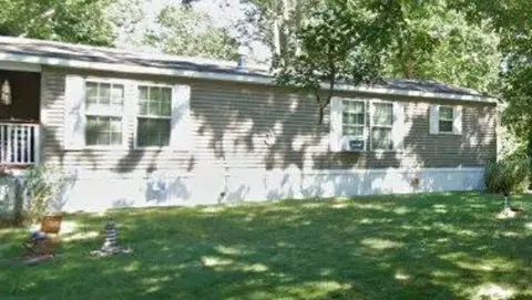 8 Jacob Perry Dr, Charlestown, RI 02813