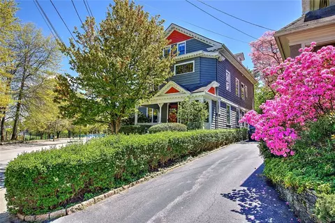 238 Brown St, Providence, RI 02906