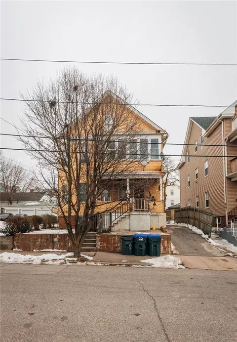 45 Ayrault St, Providence, RI 02908