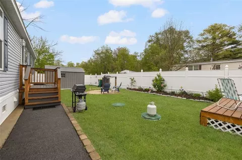 Exterior - 40 Hemlock Rd, Glocester, RI 02814 photo 1 of 11