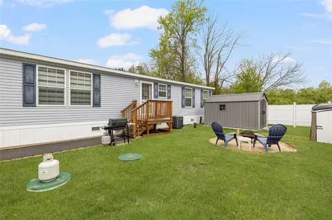 Exterior - 40 Hemlock Rd, Glocester, RI 02814 photo 5 of 11