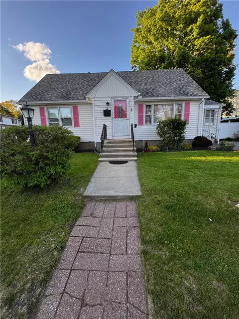 4 Dunbar St, Providence, RI 02909