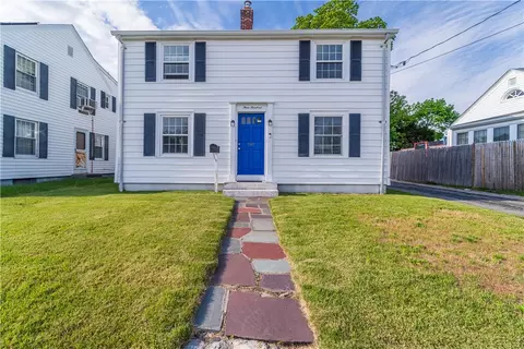 300 Vine St, Pawtucket, RI 02861