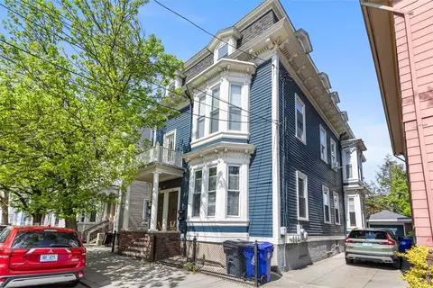 124 Vinton St, Providence, RI 02909