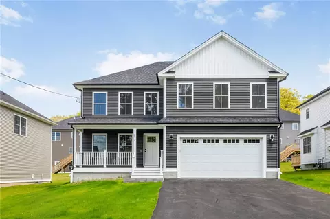 212 St Louis Ave, Woonsocket, RI 02895