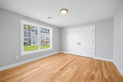 188 St Louis Ave, Woonsocket, RI 02895 photo 23