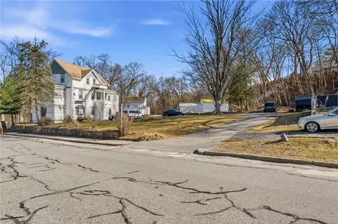 413 Manville Rd, Woonsocket, RI 02895 photo 13