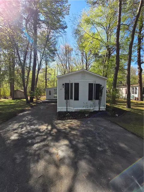 27 Leisure Way, Coventry, RI 02816