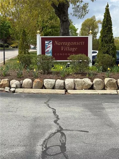 400 Narragansett Pkwy #ND9, Warwick, RI 02888