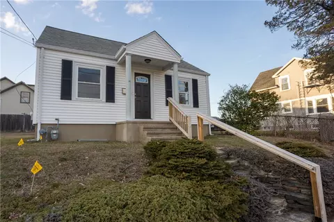 30 Messina St, Providence, RI 02908