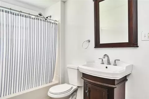 Bath - 6 Marion St, Westerly, RI 02891 photo 2 of 2