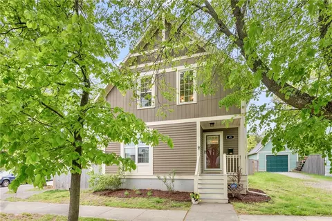 63 Hammond St, Providence, RI 02909