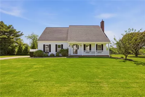 32 James Francis Ter, Middletown, RI 02842
