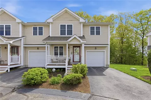49 Silver Cup Cir, West Warwick, RI 02893