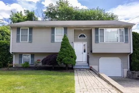 21 Milano St, Providence, RI 02904