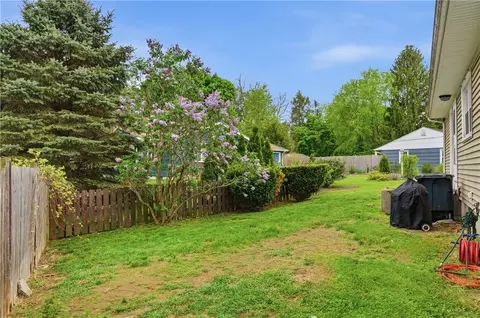 107 Irene Blvd, Woonsocket, RI 02895 photo 16