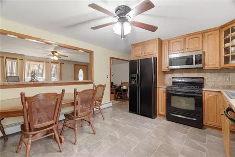 107 Irene Blvd, Woonsocket, RI 02895 photo 4