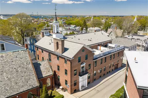 27 High St #2, Newport, RI 02840