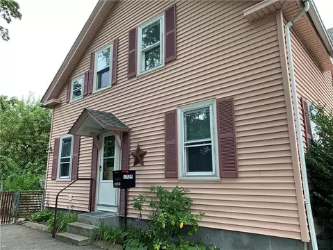 1727 Main St, West Warwick, RI 02893