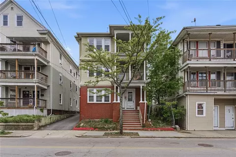 72 Academy Ave, Providence, RI 02908