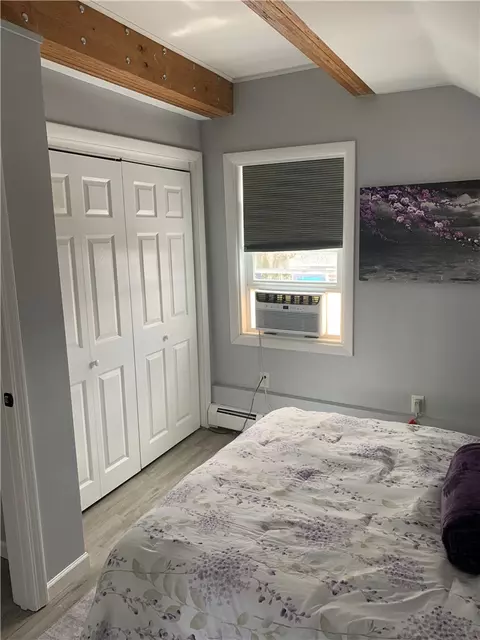Bedroom - 213 Ottawa Ave, Warwick, RI 02889 photo 2 of 3