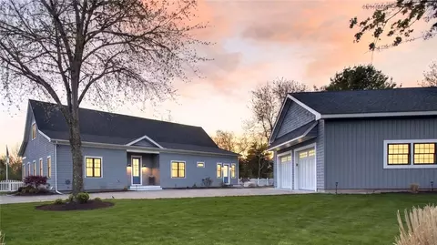 91 Charlestown Beach Rd, Charlestown, RI 02813