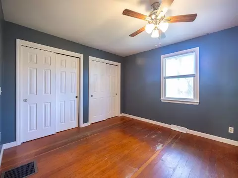 Bedroom - 106 Echo Rd, Glocester, RI 02814 photo 2 of 3
