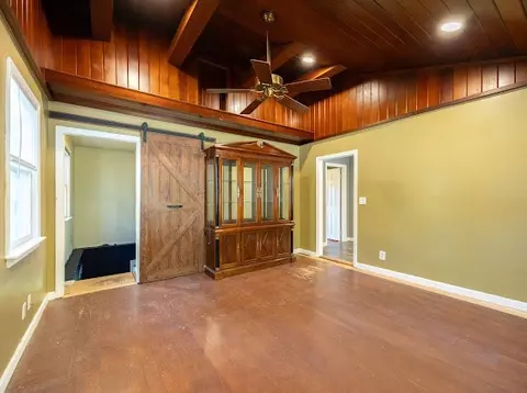 Living - 106 Echo Rd, Glocester, RI 02814 photo 2 of 5