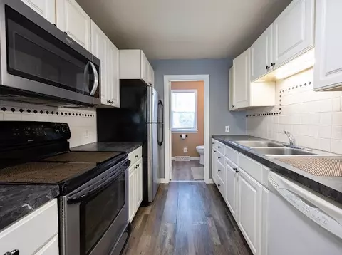 Kitchen - 106 Echo Rd, Glocester, RI 02814 photo 3 of 3
