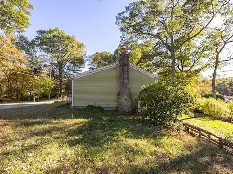 Exterior - 106 Echo Rd, Glocester, RI 02814 photo 12 of 14